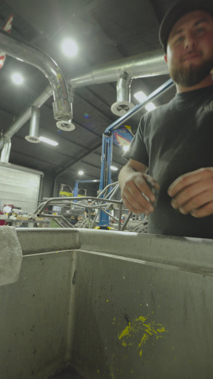 Heavy-Duty Body Wash – Natural Degreasing Formula (16oz) | Lonestar Supply Co